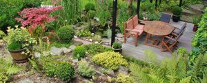 Coin de jardin joliment aménagé